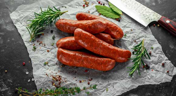 Bratwurst Kräuter Gewürze Pfeffer Lorbeer Rosmarin Thymian Messer